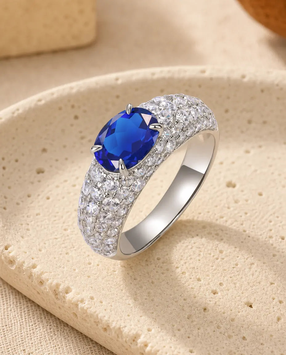 Bague Saphir – Pierre Bleue Ovale Créée en Laboratoire avec Anneau Pavé, Argent 925, Pierre de Naissance de Septembre