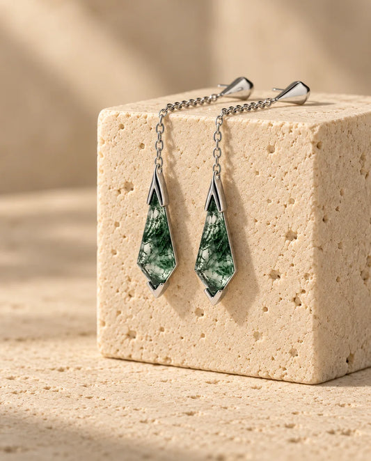 Boucles d'oreilles pendantes en agate mousse - Taille cerf-volant sur chaîne fine - la paire de boucles d’oreilles