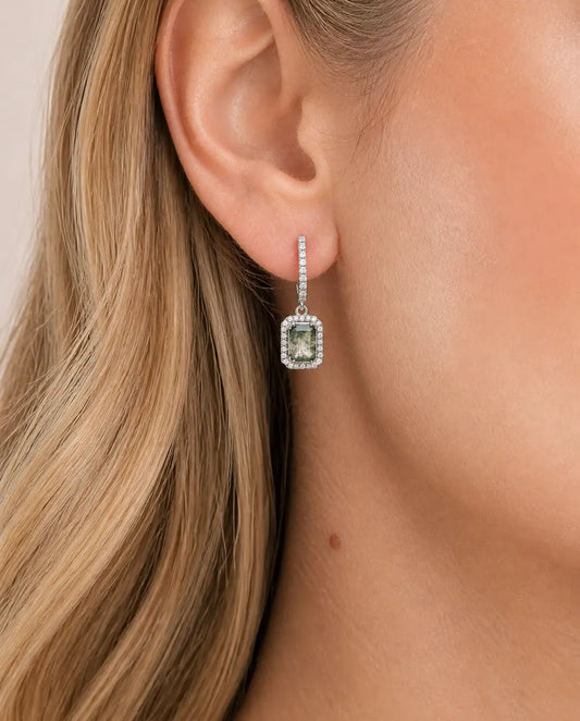 Boucles d'oreilles agate mousse - Agate mousse taille émeraude et halo de zircons sur arc pavé, argent 925 en argent ou or