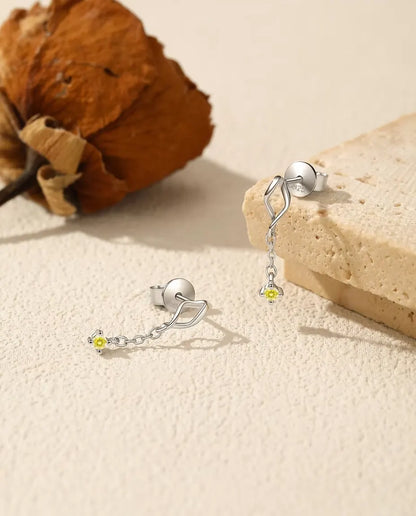 Boucles d'Oreilles Moissanite Jaune - pierres de 2 mm sur chaîne fine sous un clou marquise torsadé, argent 925