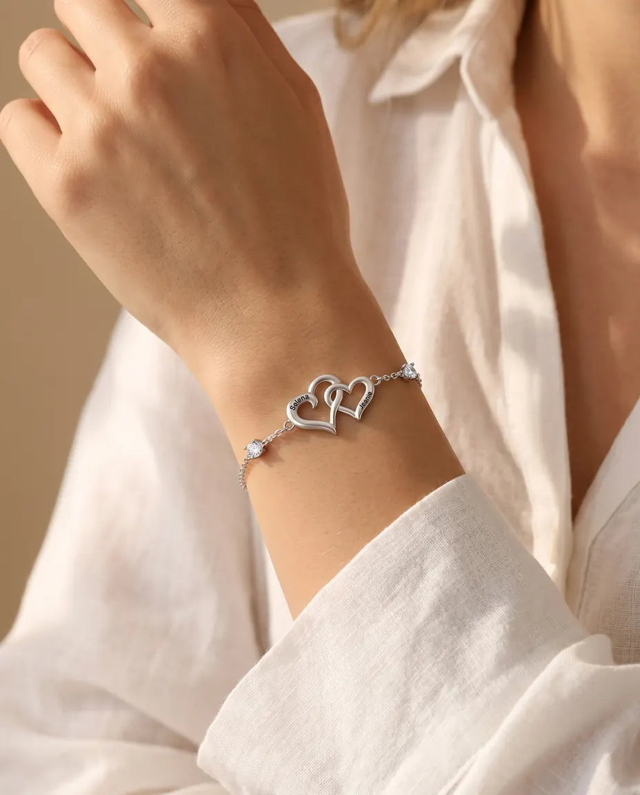 Bracelet Double Cœur Personnalisé 2 Prénoms - cœurs entrelacés et deux pierres de naissance, réglable