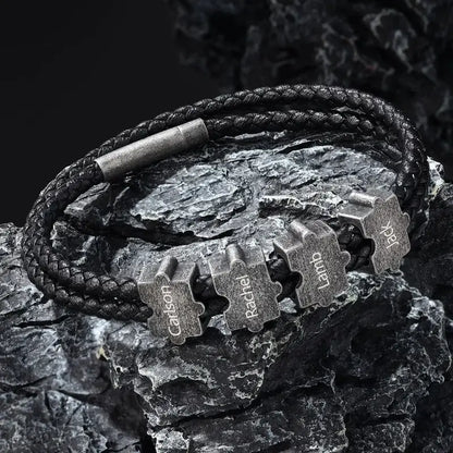 Bracelet Gravé Homme – Cuir Noir et Perles Puzzle Personnalisées en Acier Inoxydable, Cadeau pour Lui, Papa, Anniversaire