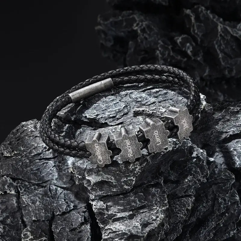 Bracelet Gravé Homme – Cuir Noir et Perles Puzzle Personnalisées en Acier Inoxydable, Cadeau pour Lui, Papa, Anniversaire