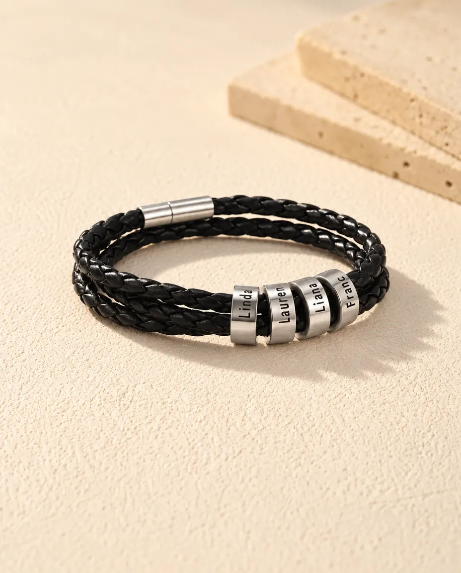 Bracelet Gravé Homme - vue de trois quarts