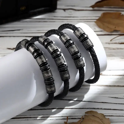 Bracelet Gravé Homme – Cuir Noir Tressé, Jusqu'à 5 Perles en Acier avec Prénoms, Cadeau pour Papa, Lui