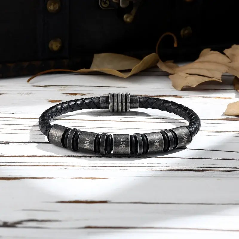 Bracelet Gravé Homme – Cuir Noir Tressé, Jusqu'à 5 Perles en Acier avec Prénoms, Cadeau pour Papa, Lui