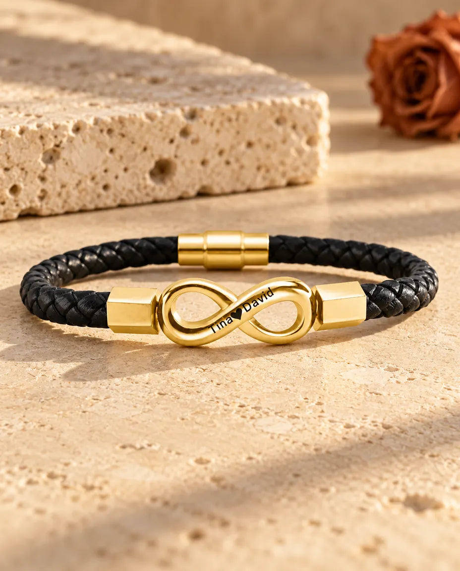 Bracelet homme infini gravé doré sur un cordon en similicuir tressé noir