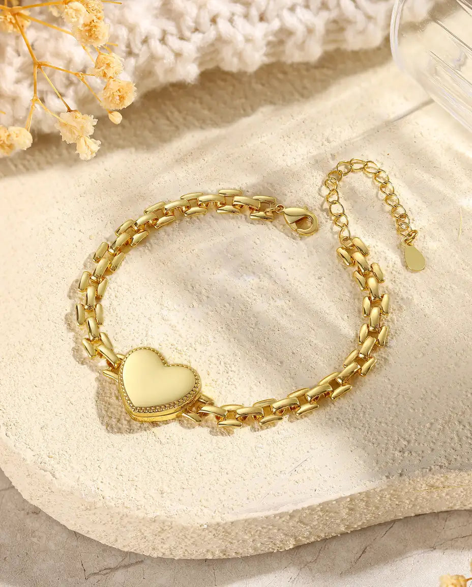 Bracelet médaillon cœur personnalisé avec 2 photos – maille dorée style bracelet de montre, cadeau pour elle