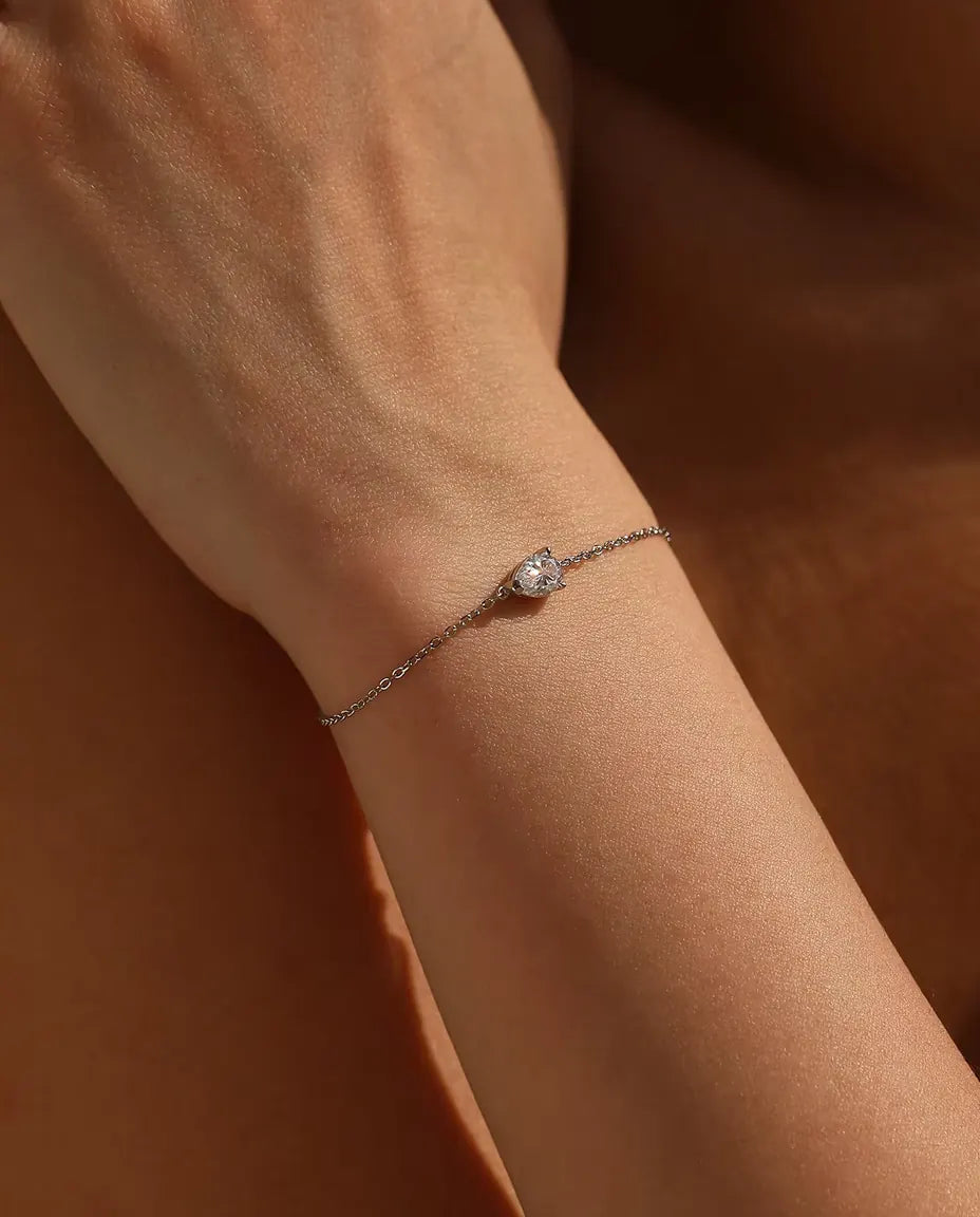 Bracelet Moissanite Taille Poire - 0,80 ct couleur D, 5 x 7 mm, chaîne fine 16+3 cm en argent sterling 925