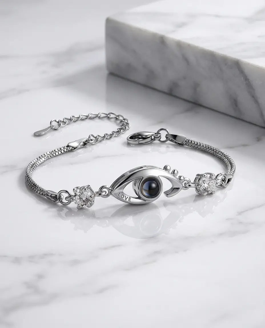 Bracelet Photo – Œil Protecteur en Zircon, Projection de Votre Photo, Gravure LOVE, Cadeau pour Elle