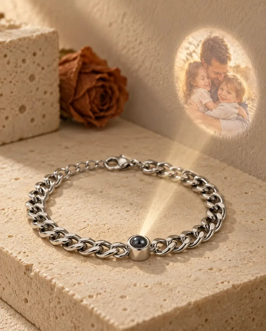 Bracelet Photo Projection Homme - projette la photo cachée sur un mur