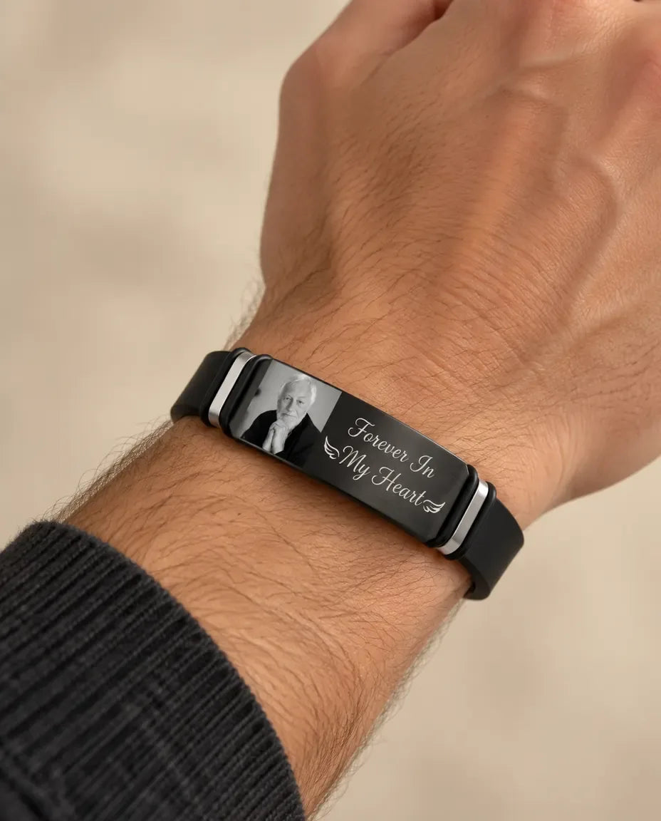 Bracelet Photo Homme - porté par un mannequin