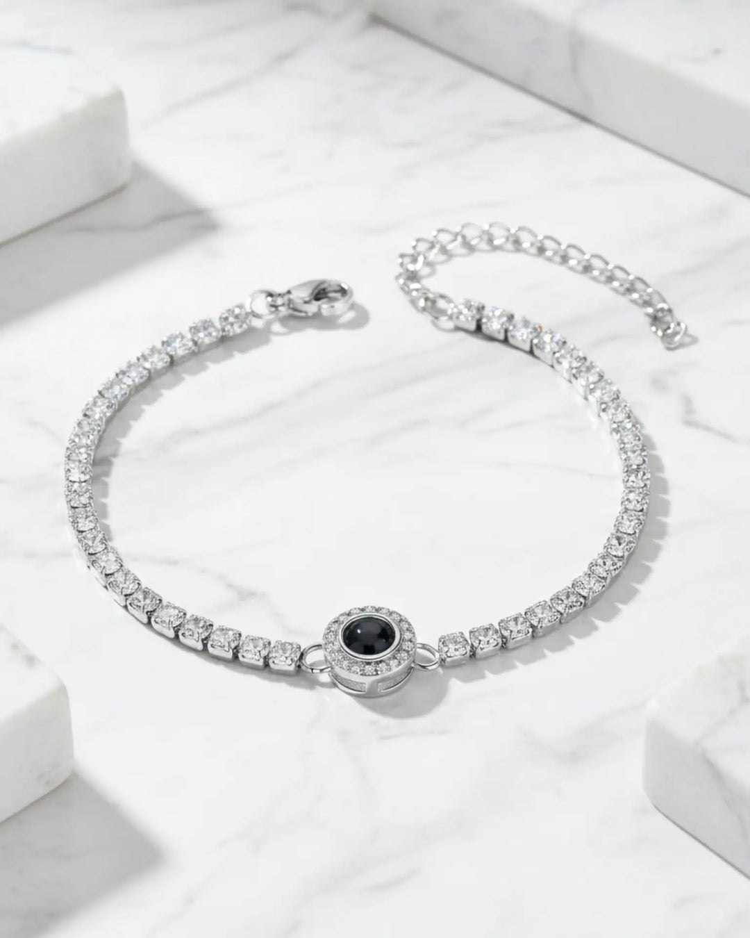 Bracelet Photo Femme – Bracelet Tennis Zircones avec Projection Photo Cachée, Cadeau pour Elle, Anniversaire