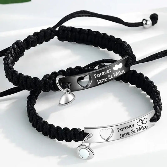 Bracelets Couple – Duo Gravé Noir et Argenté en Acier Inoxydable, Lot de 2, Cadeau d'Anniversaire pour Lui et Elle