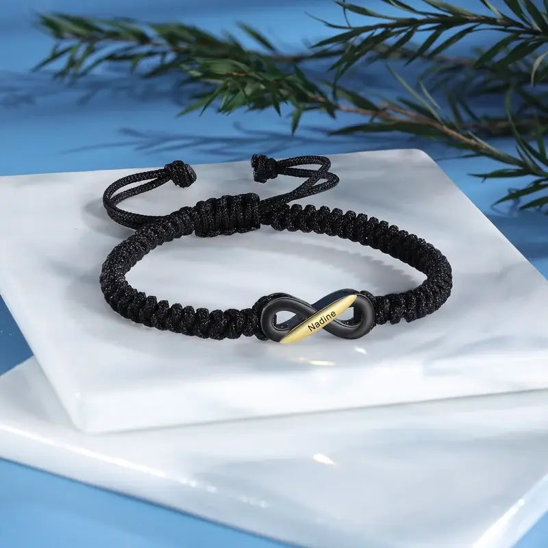 Bracelets Couple – Set de 2 bracelets infini noirs personnalisés avec prénoms, ajustables, cadeau pour Elle et Lui