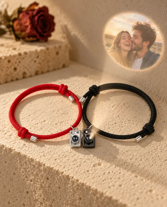 Bracelets Couple - projette la photo cachée sur un mur