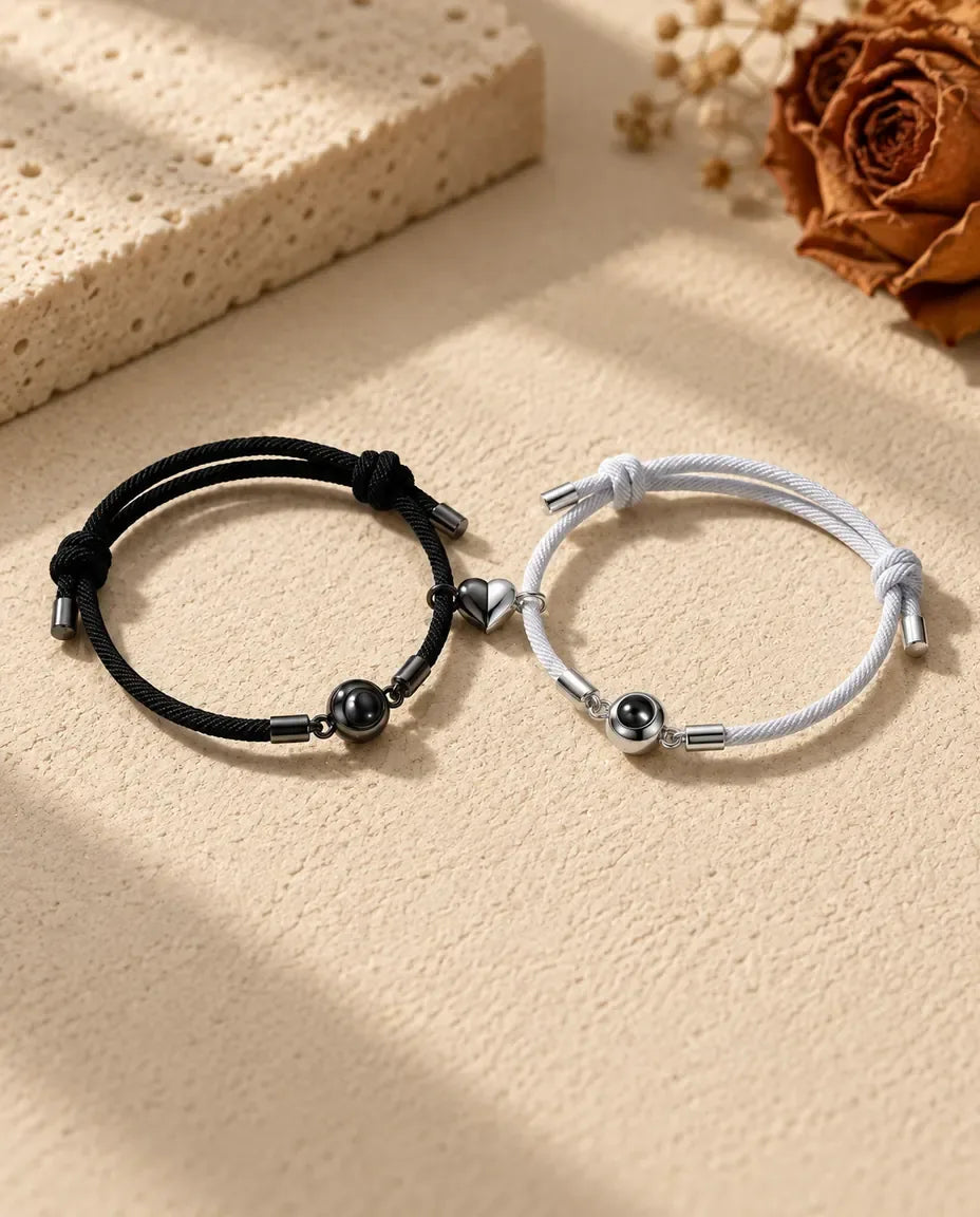 Bracelets Couple - paire assortie posée à plat