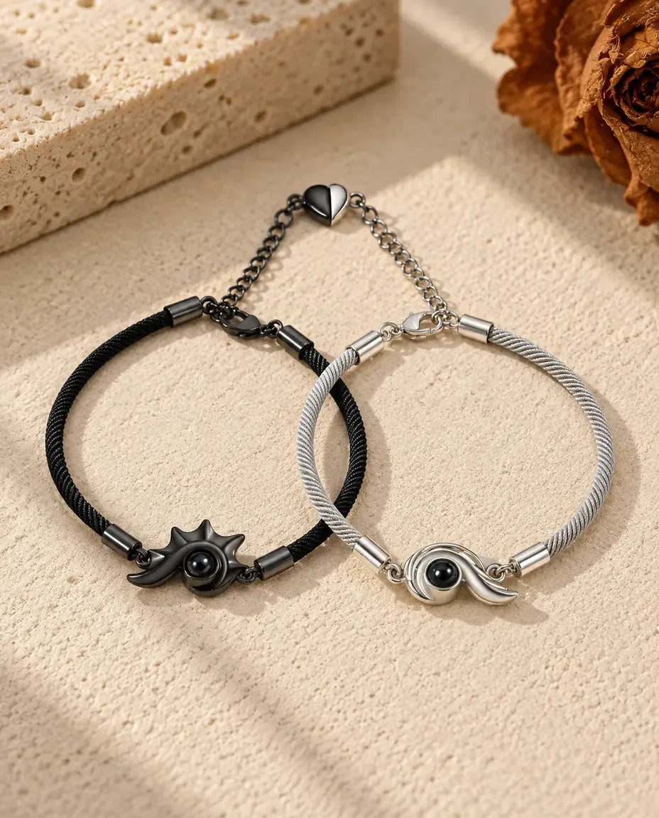 Bracelets Couple - paire assortie posée à plat