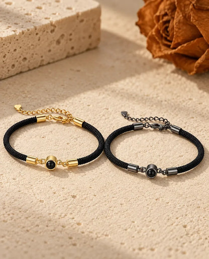 Bracelets Couple - paire assortie posée à plat