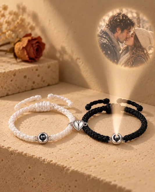 Bracelets Couple Lot de 2 avec Projection Photo - projette la photo cachée sur un mur
