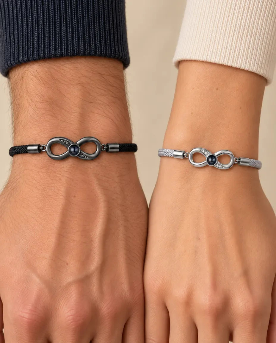 Bracelets Couple - portés par un couple