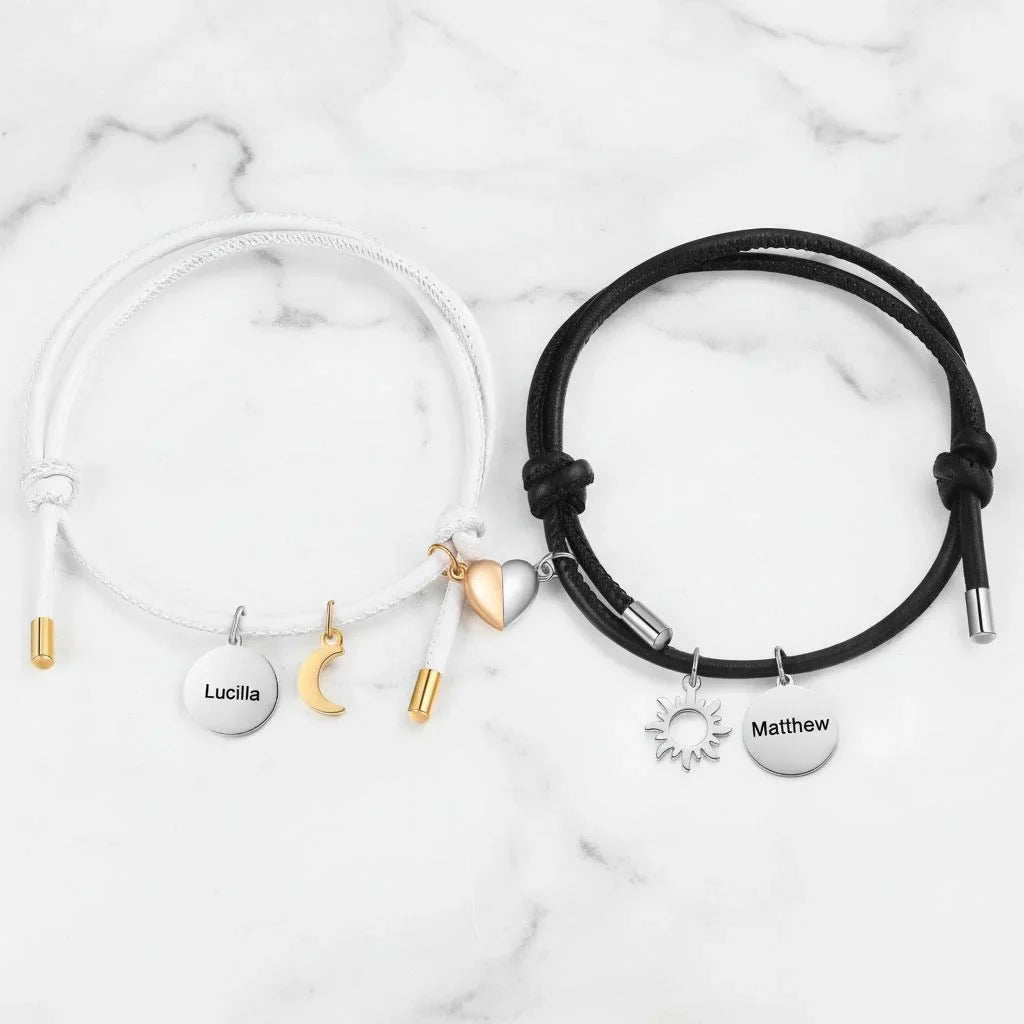 Bracelets Couple – Soleil et Lune Aimantés en Cuir, Charms Gravés avec Prénoms, Cadeau d'Anniversaire pour Couple