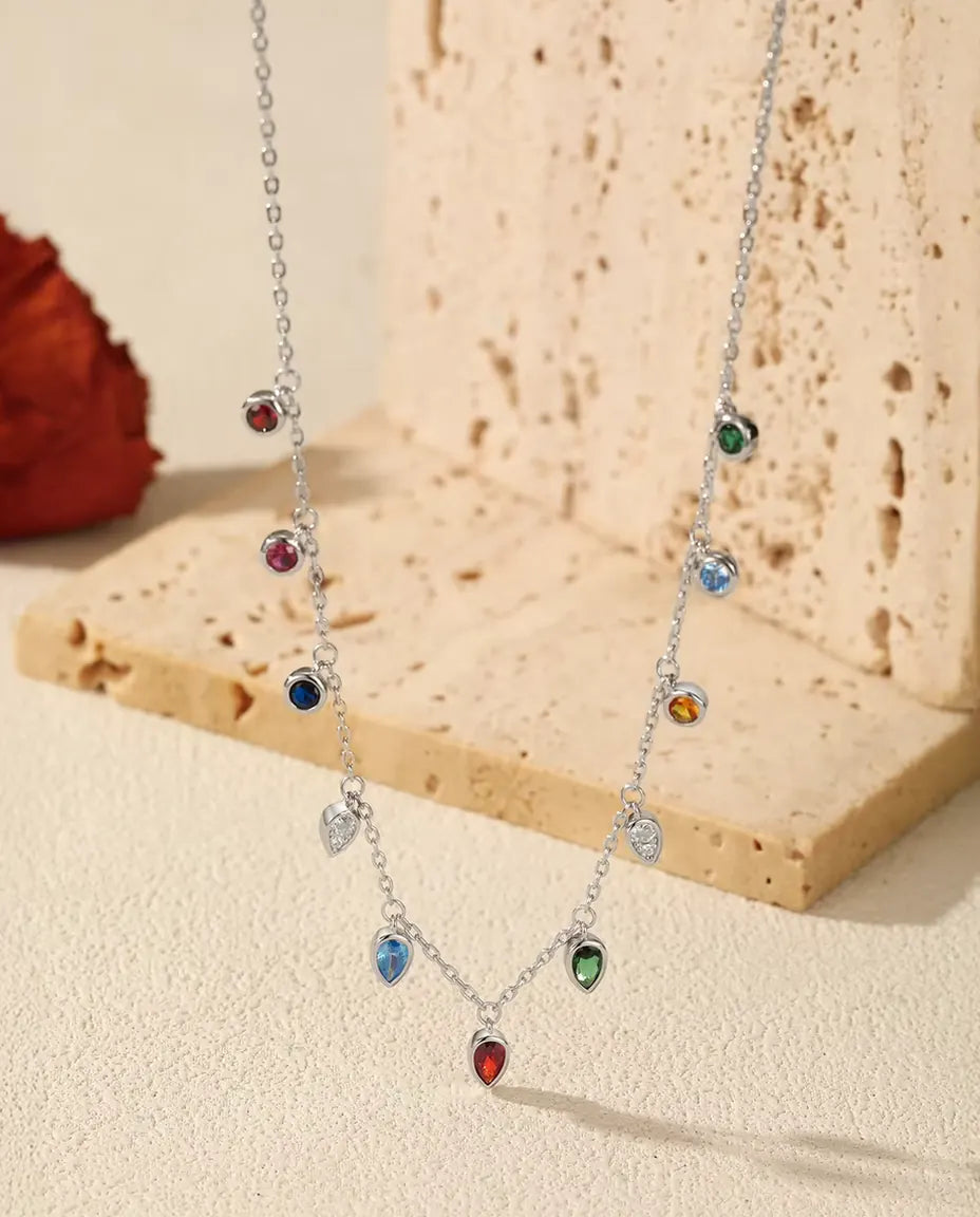Collier à Breloques Multicolores en Argent 925 – Onze Zircones Colorées Rondes et en Goutte sur une Fine Chaîne, Collier Délicat à Superposer