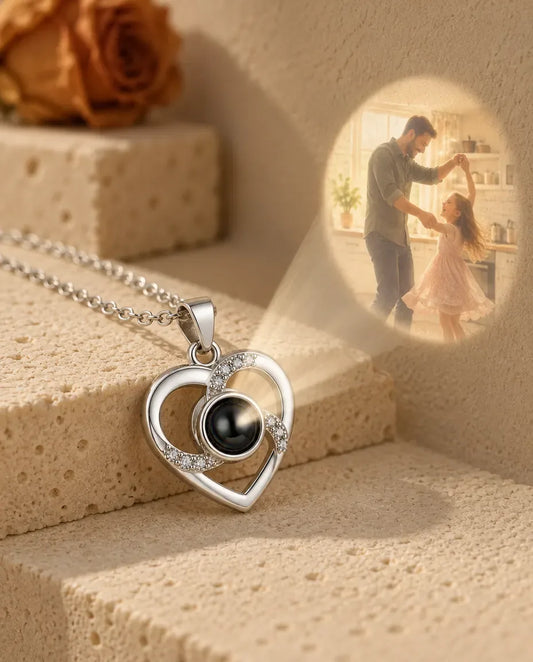 Collier Cœur Personnalisé à Projection Photo - projette la photo cachée sur un mur