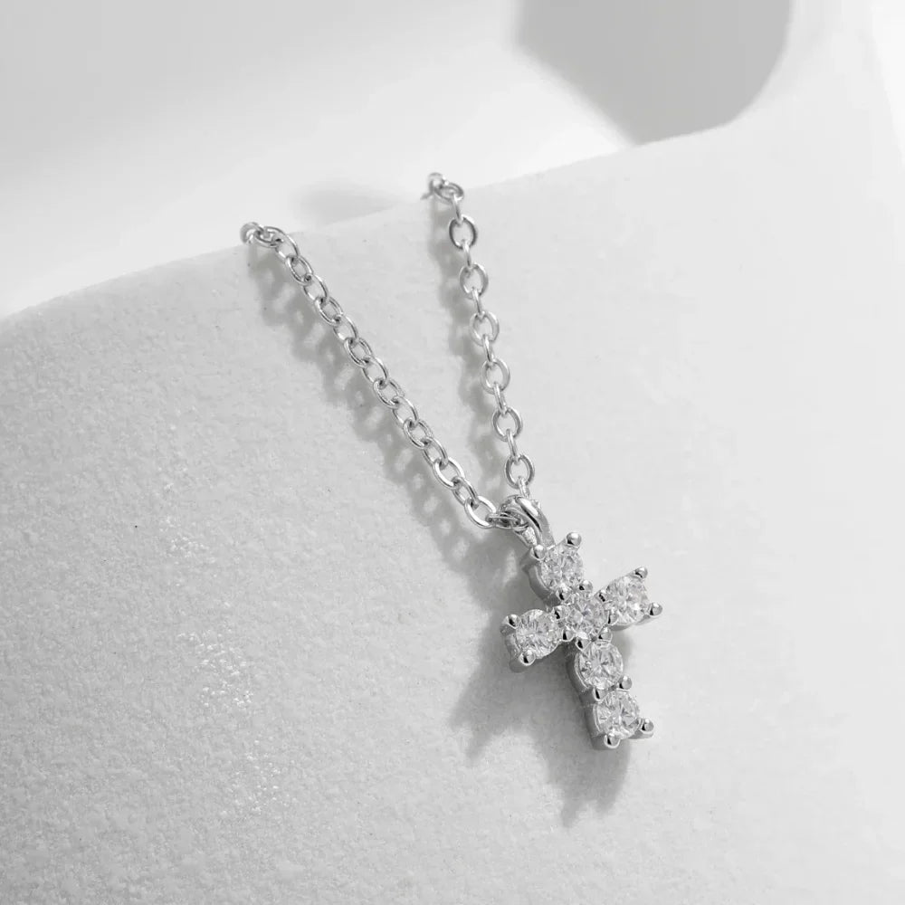 Collier croix moissanite – six pierres couleur D VVS1 en argent 925, certificat GRA