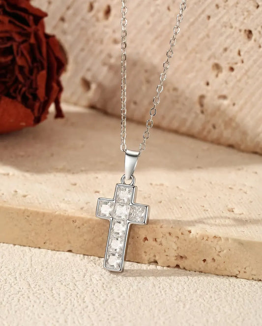 Collier Croix Pavée - pendentif 10 x 17 mm à bélière fixe, chaîne fine 40+5 cm en argent sterling 925
