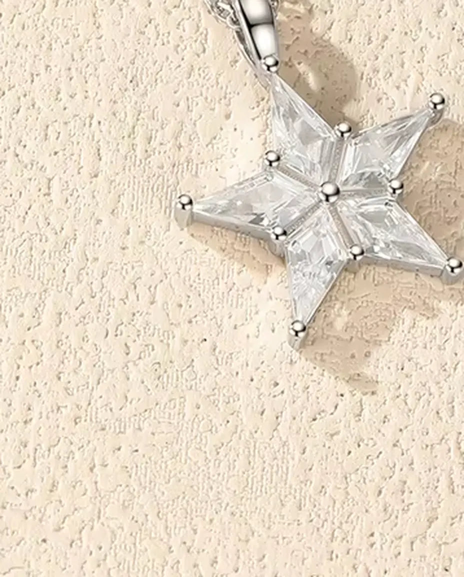 Collier Étoile en Zircon - Étoile de cinq pierres taille cerf-volant, 18 mm, chaîne 40+5 cm, argent 925
