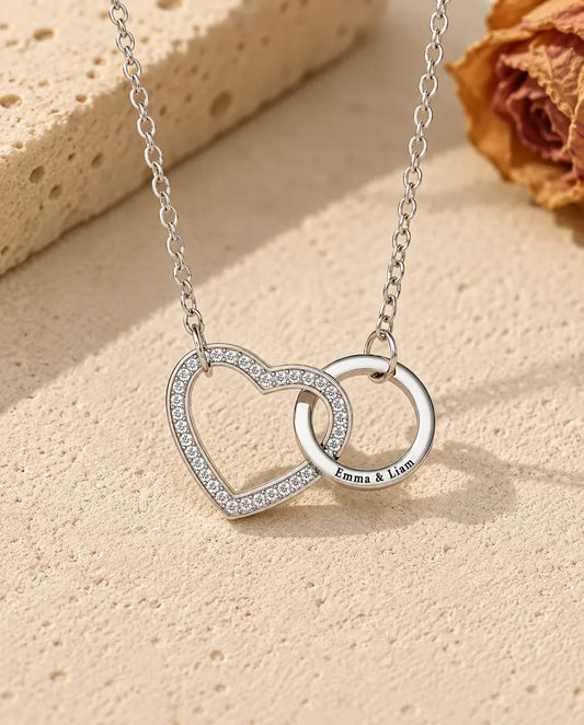 Collier Gravé - vue de face en argent