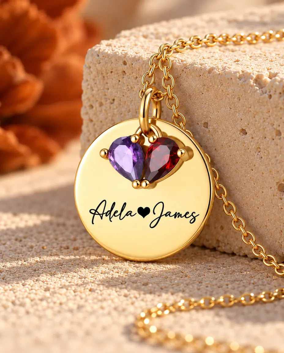 Collier pierre de naissance personnalisé 2 prénoms - médaille dorée gravée, deux pierres poire