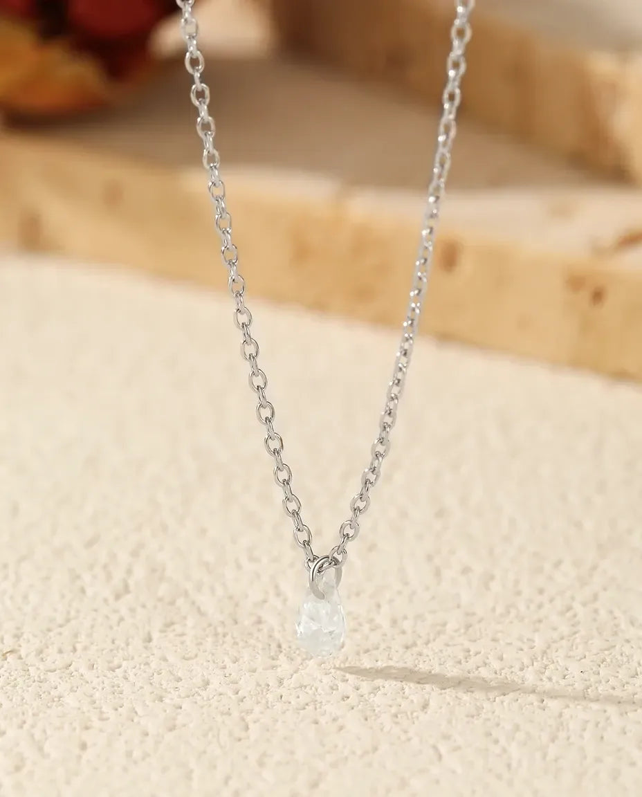 Collier Moissanite Goutte – pierre taille poire de 0,3 ct couleur D VVS1 en argent 925