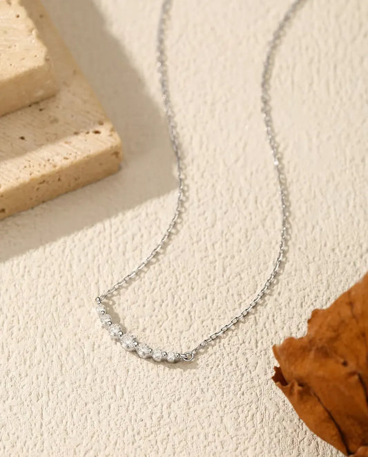 Collier moissanite sept pierres – courbe dégradée couleur D en argent 925, chaîne 40+5 cm