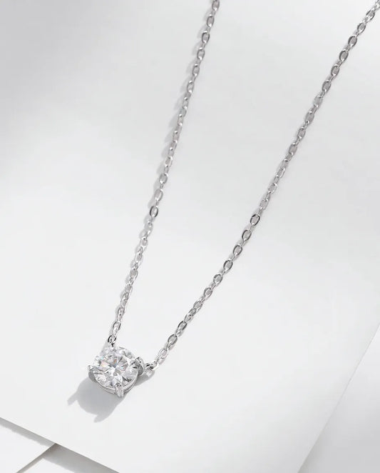 Collier Moissanite Solitaire – pierre ronde de 0,8 ct couleur D en argent 925, chaîne réglable