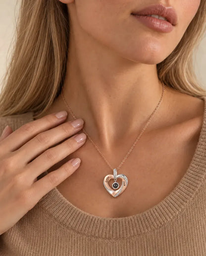 Collier Photo - porté par un mannequin