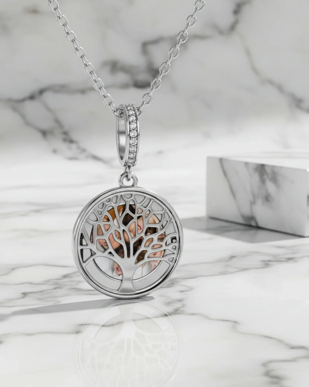 Collier Photo Médaillon Arbre de Vie – Argent Sterling 925, Gravure Personnalisée, Cadeau pour Maman ou Mamie