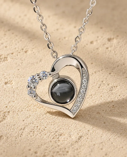 Collier avec Photo - gros plan du pendentif de projection