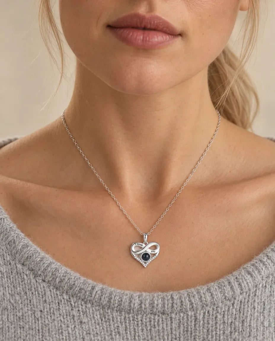 Collier Photo - porté par un mannequin
