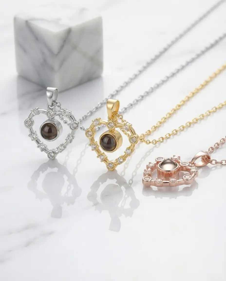 Collier Photo Cœur Plaqué Or 18K – Projection Photo Cachée dans la Pierre, Cadeau pour Elle, Maman, Anniversaire