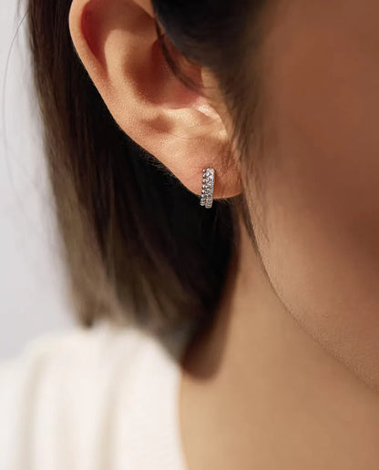 Créoles Moissanite Pavées - seize pierres de 1,3 mm sur deux rangs, 12 mm de diamètre, argent sterling 925