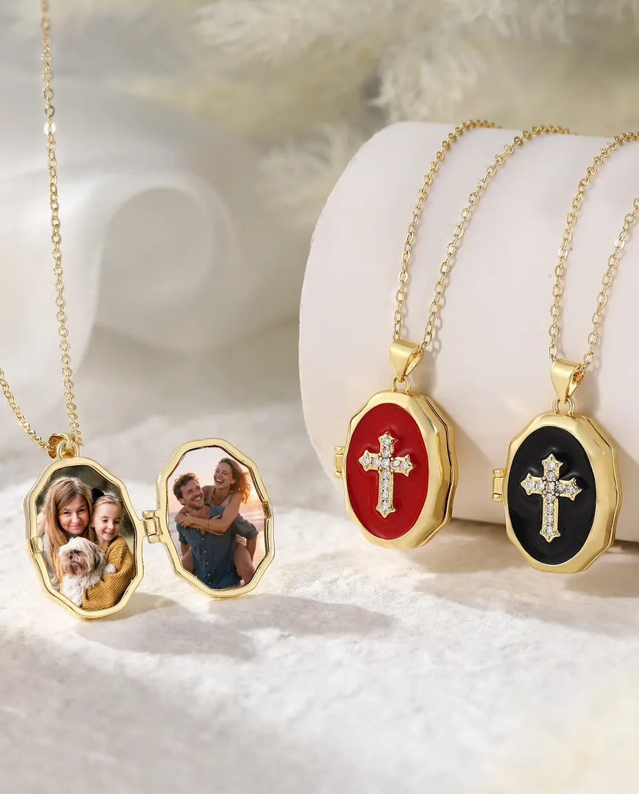 Médaillon croix personnalisé avec 2 photos – émail blanc, noir ou rouge, doré, cadeau baptême & communion