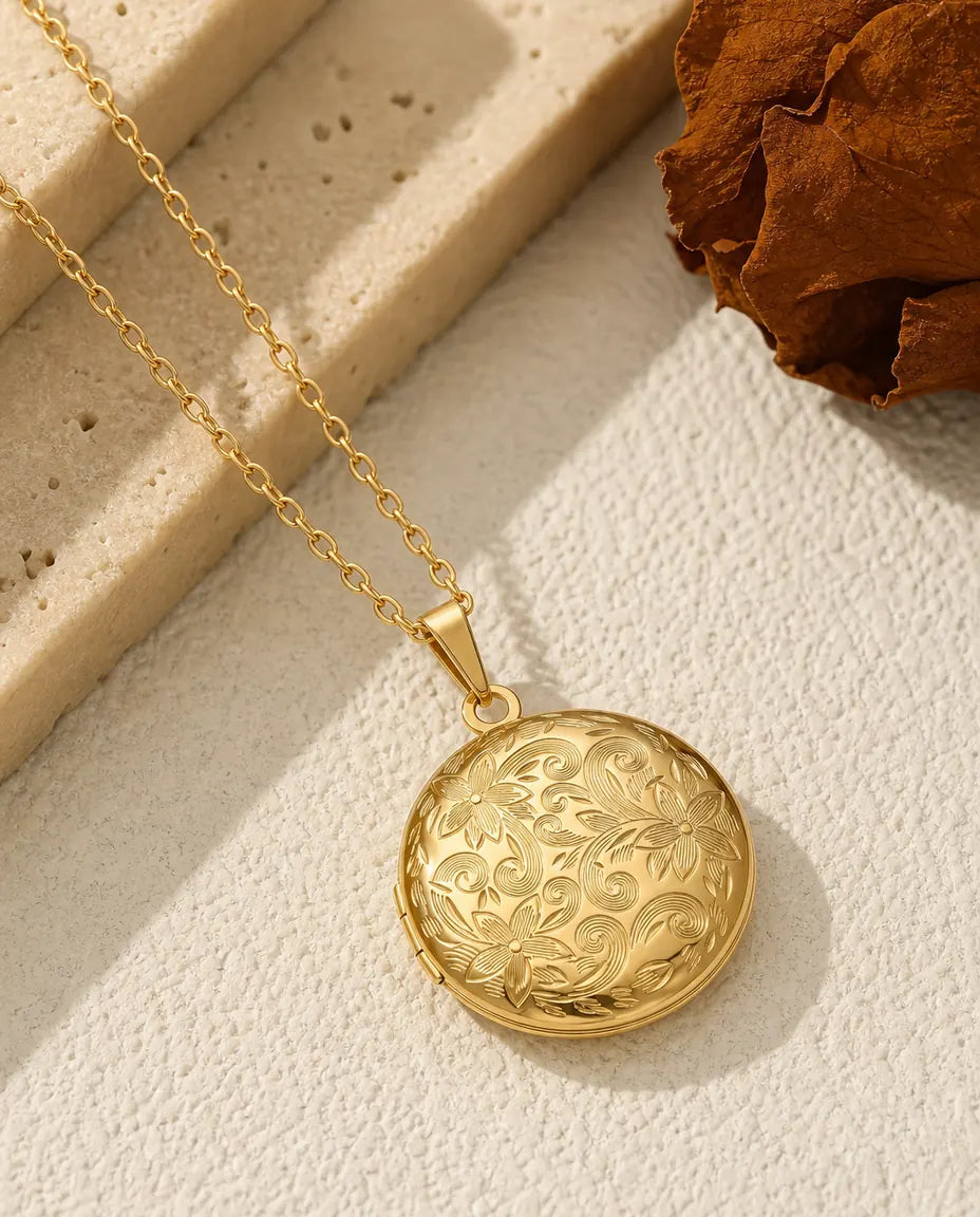 Médaillon rond personnalisé avec 2 photos – gravure florale, collier argenté ou doré, gravure au dos